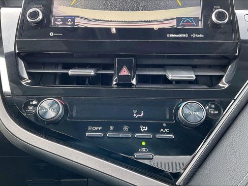 Used 2022 Toyota Camry XSE image 32