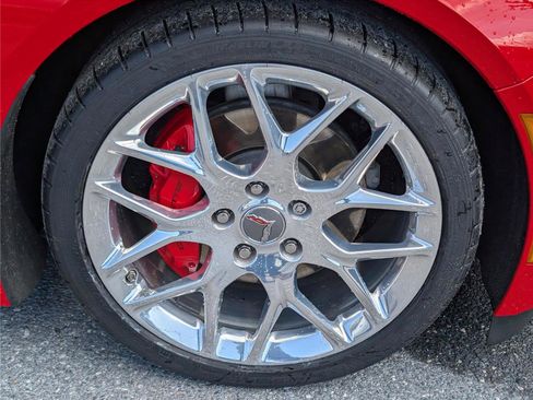 Used 2019 Chevrolet Corvette Stingray Convertible w/ 1LT image 11