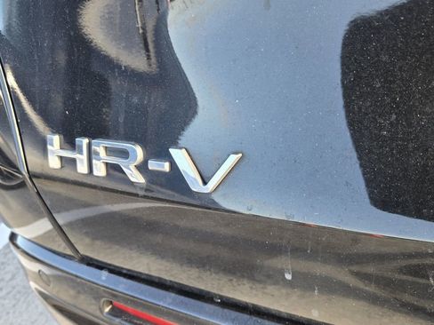 Used 2023 Honda HR-V EX-L image 11