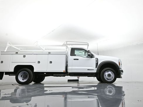 New 2024 Ford F550 4x4 Regular Cab Super Duty w/ XL Chrome Package image 59