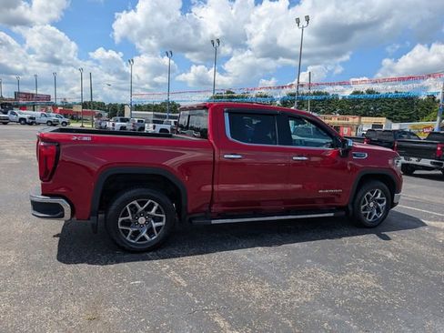 Used 2023 GMC Sierra 1500 SLT w/ SLT Premium Package AWD/4WD image 9