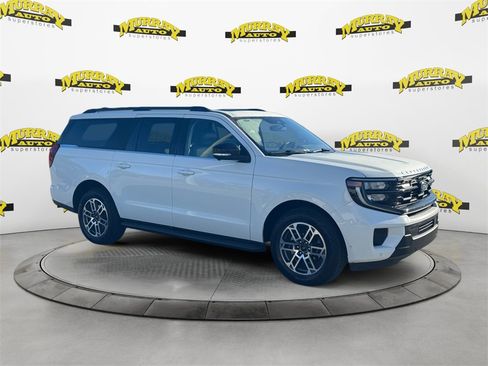 Used 2025 Ford Expedition Max Active image 7