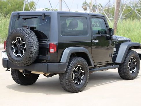 Used 2017 Jeep Wrangler Sport w/ Quick Order Package 24S AWD/4WD image 8