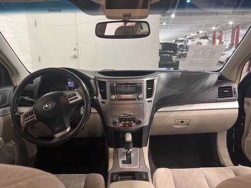 Used 2013 Subaru Legacy 2.5i Premium image 8