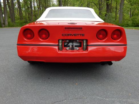 Used 1988 Chevrolet Corvette Convertible RWD image 67