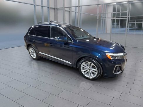 Used 2025 Audi Q7 3.0T Prestige w/ Prestige Package image 2