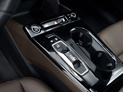 New 2025 Audi A6 e-tron Prestige image 10