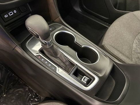 Used 2024 Chevrolet Equinox LT FWD image 29
