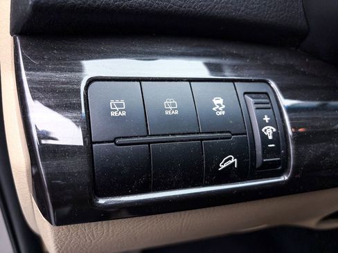 Used 2013 Kia Sorento LX image 14