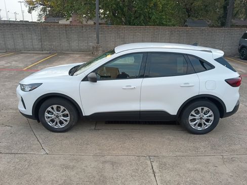 Used 2025 Ford Escape Active image 5
