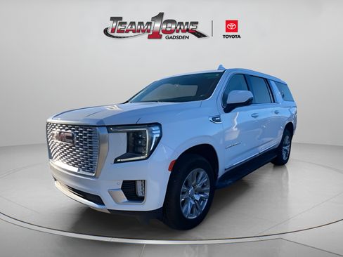 Used 2024 GMC Yukon XL Denali RWD image 4