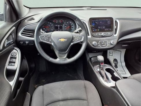 Used 2023 Chevrolet Malibu RS FWD image 12