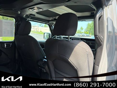 Used 2022 Jeep Wrangler Unlimited Sport AWD/4WD image 14