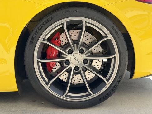 Used 2016 Porsche Cayman GT4 image 18