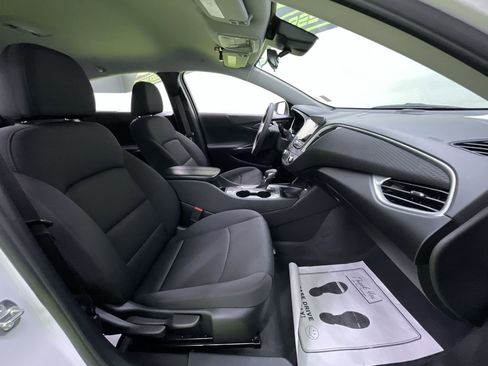 Used 2024 Chevrolet Malibu LT image 28