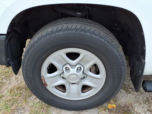 Used 2019 Toyota Tundra SR image 9