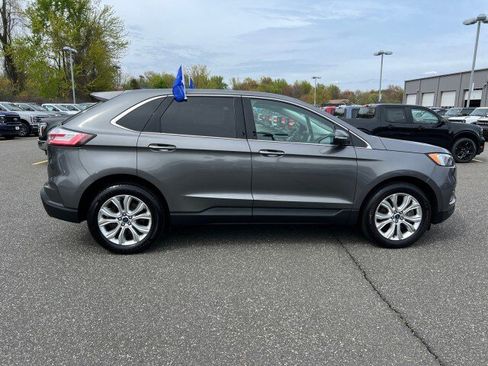 Certified 2022 Ford Edge Titanium AWD/4WD image 8