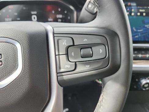 Used 2025 GMC Sierra 1500 Elevation image 37