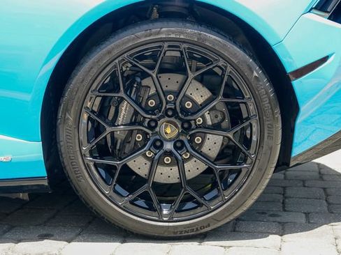 Used 2024 Lamborghini Huracan Tecnica RWD image 17
