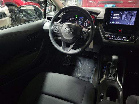 Used 2024 Toyota Corolla LE image 13