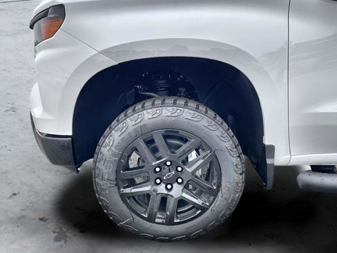 New 2026 Chevrolet Silverado 1500 Custom Trail Boss w/ LPO, Dark Essentials Package AWD/4WD image 17