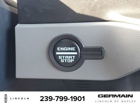 Used 2023 Ford Bronco Badlands image 35