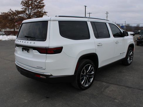 Used 2022 Jeep Wagoneer Series III w/ Premium Group I image 5