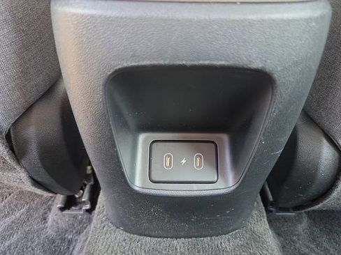 Used 2025 Hyundai Elantra Limited w/ Cargo Package FWD image 16
