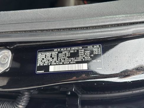 Used 2019 Volvo XC60 T6 Momentum w/ Advanced Package AWD/4WD image 34
