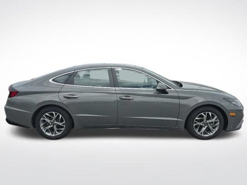 Used 2023 Hyundai Sonata SEL w/ Convenience Package FWD image 4