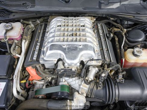 Used 2016 Dodge Challenger SRT Hellcat image 27