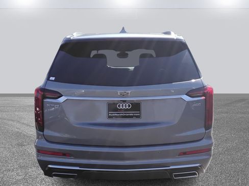 Used 2023 Cadillac XT6 Premium Luxury image 5