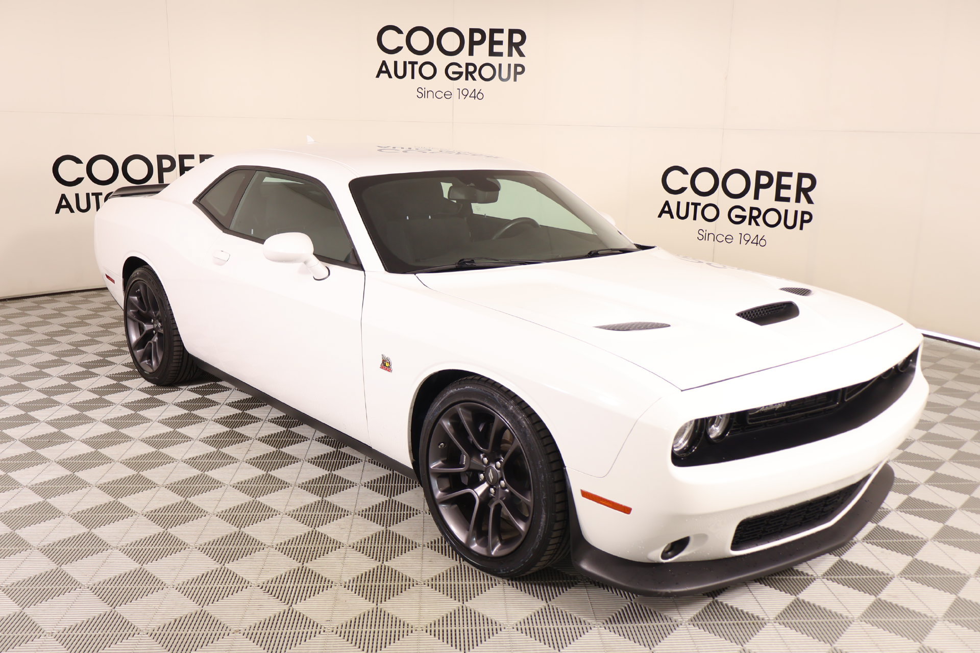 Used 2023 Dodge Challenger R/T Scat Pack RWD image 1