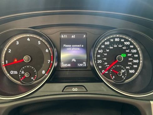 Used 2021 Volkswagen Atlas Cross Sport SE FWD image 10