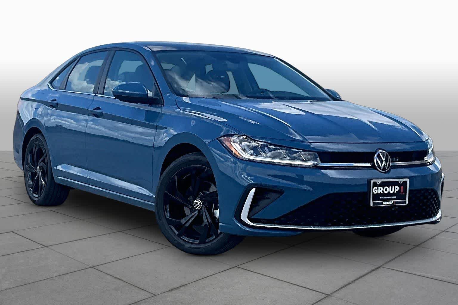 New 2027 Volkswagen Jetta SE FWD image 2