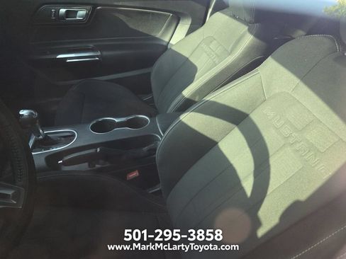 Used 2020 Ford Mustang Coupe RWD image 6