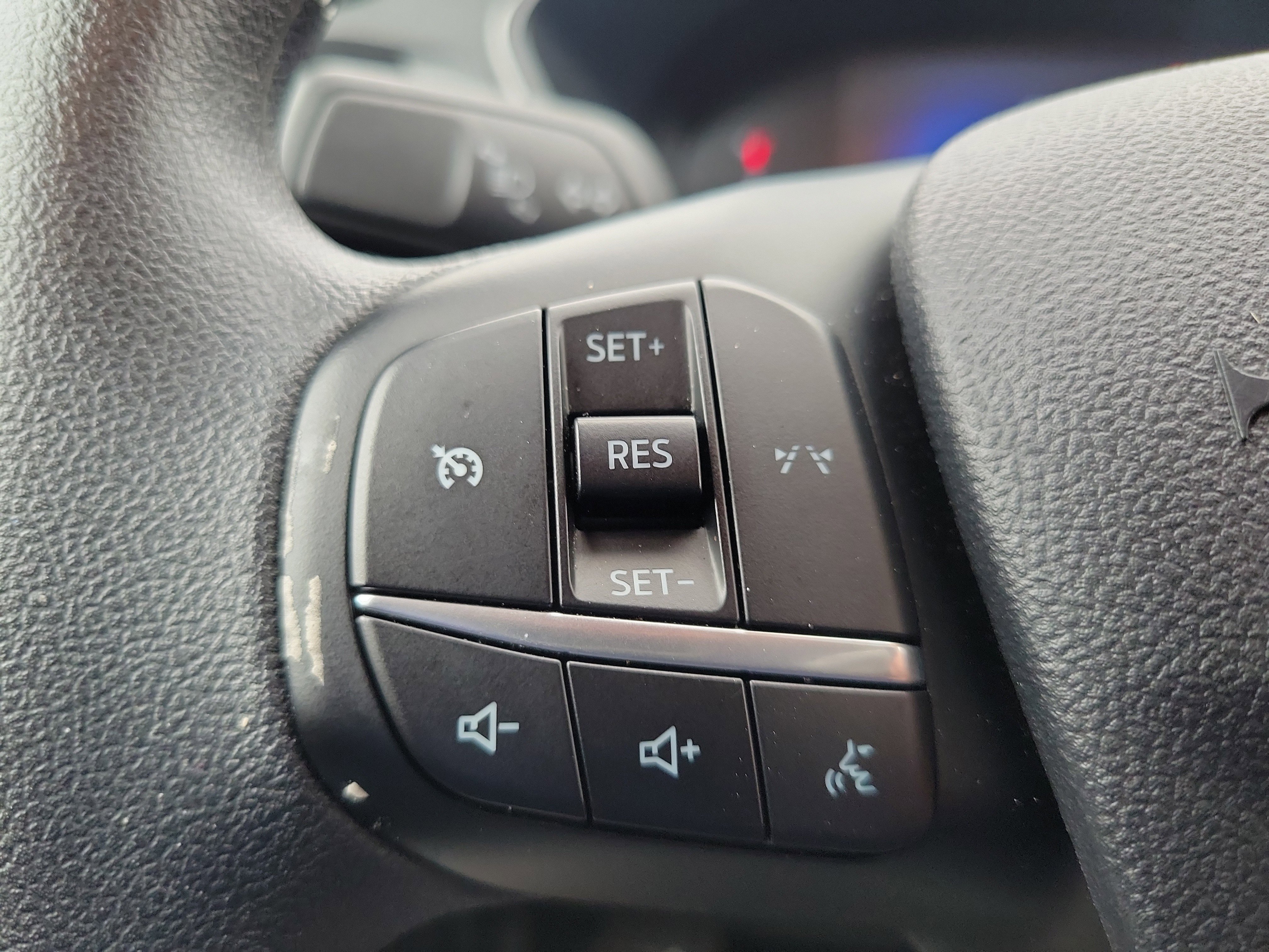 Used 2025 Ford Escape Active FWD image 22