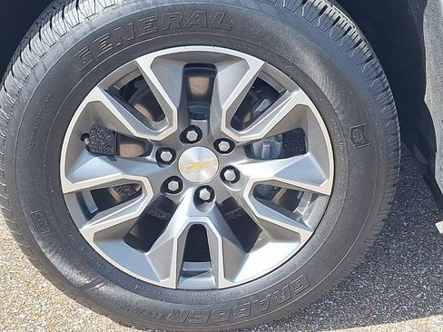 Certified 2024 Chevrolet Silverado 1500 LT image 13