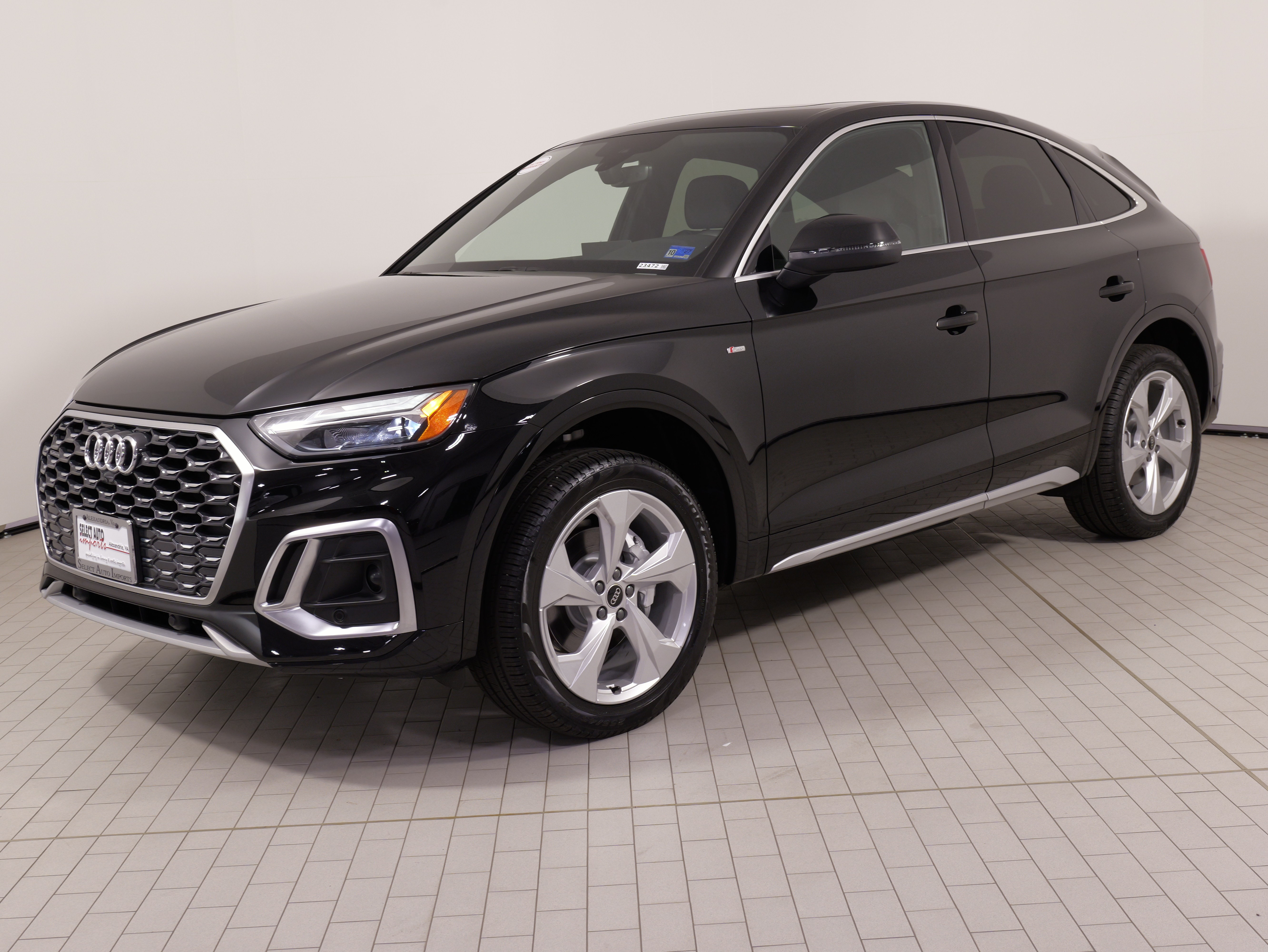 Used 2025 Audi Q5 2.0T Premium Plus w/ Premium Plus Package AWD/4WD image 3