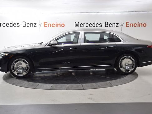 Used 2024 Mercedes-Benz Maybach S 580 4MATIC image 3