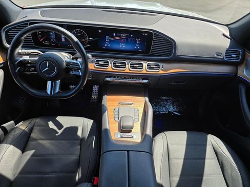 Used 2024 Mercedes-Benz GLS 450 4MATIC image 16