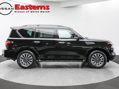 Used 2023 Nissan Armada SL w/ Midnight Edition Package image 7