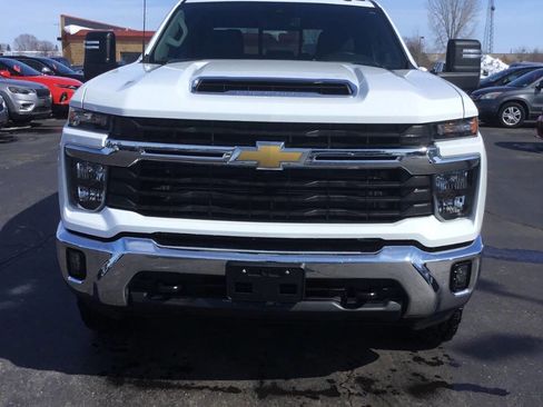 Used 2024 Chevrolet Silverado 2500 LT w/ All Star Edition image 8