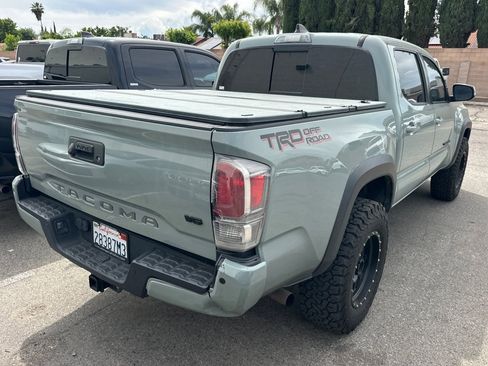 Used 2022 Toyota Tacoma TRD Off-Road w/ Technology Package image 7