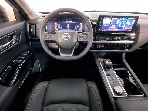 New 2026 Nissan Pathfinder Platinum w/ Cargo Package image 28