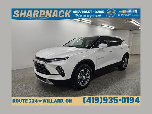 Used 2026 Chevrolet Blazer LT FWD image 1