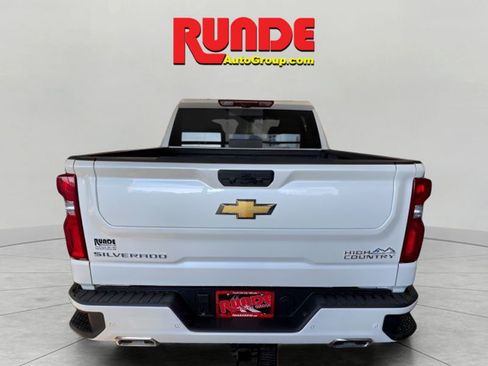 Used 2025 Chevrolet Silverado 1500 High Country w/ High Country Premium Package image 3