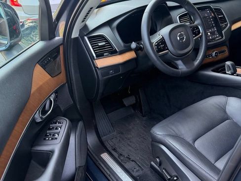 Used 2024 Volvo XC90 B6 Plus w/ Protection Package Premier AWD/4WD image 4