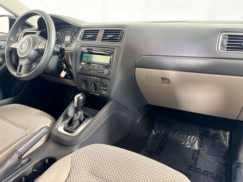 Used 2014 Volkswagen Jetta S image 27