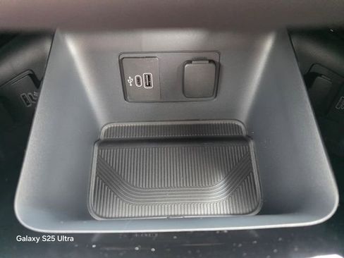 New 2026 Ford Explorer Platinum RWD image 23